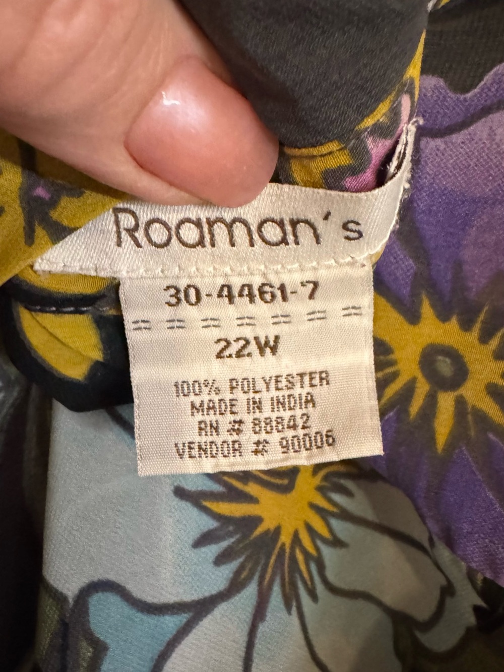 BEAUTIFUL Floral Button-Down Blouse in Black, Purple, Yellow, Pink PLUS 22 #11 - Picture 9 of 9